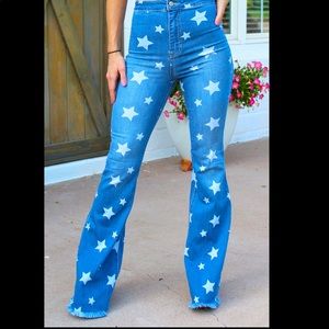Cello STAR ⭐️ print faded and flare high rise jean